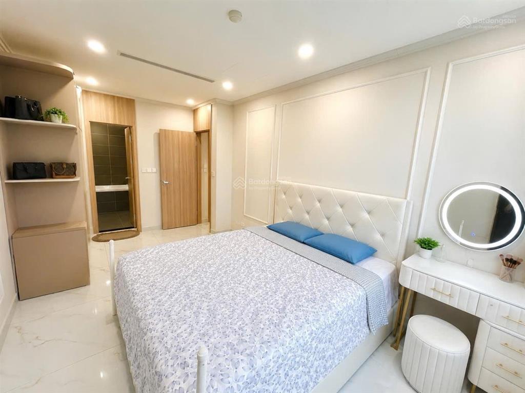 0975 750 *** cần bán căn hộ 2 ngủ tòa the zei. mặt phố lê đức thọ giá chỉ 8.9 tỷ tặng full nội thất