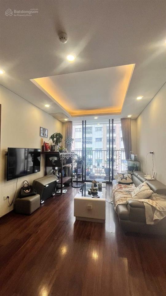 Chính chủ cần bán căn hộ 3 ngủ cc ngoại giao đoàn. nhà đẹp về ở ngay. tặng lại full nt 0975 750 ***