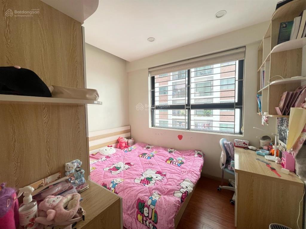 0975 750 *** chính chủ cần bán căn hộ 4 ngủ trung tâm cầu giấy. sổ lâu dài full nội thất giá tốt