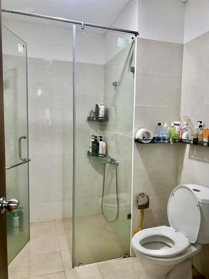 0975 750 *** chính chủ cần bán căn 3 ngủ tòa nhà vinaconex 1 khuất duy tiến giá nhỉnh 70tr/m