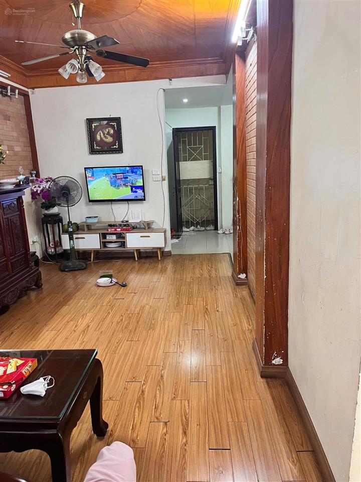 Chính chủ bán căn hộ tt nhà máy in tiền. nhà em tầng 2 dt sử dụng 120m2 giá hơn 3 tỷ 0975 750 ***
