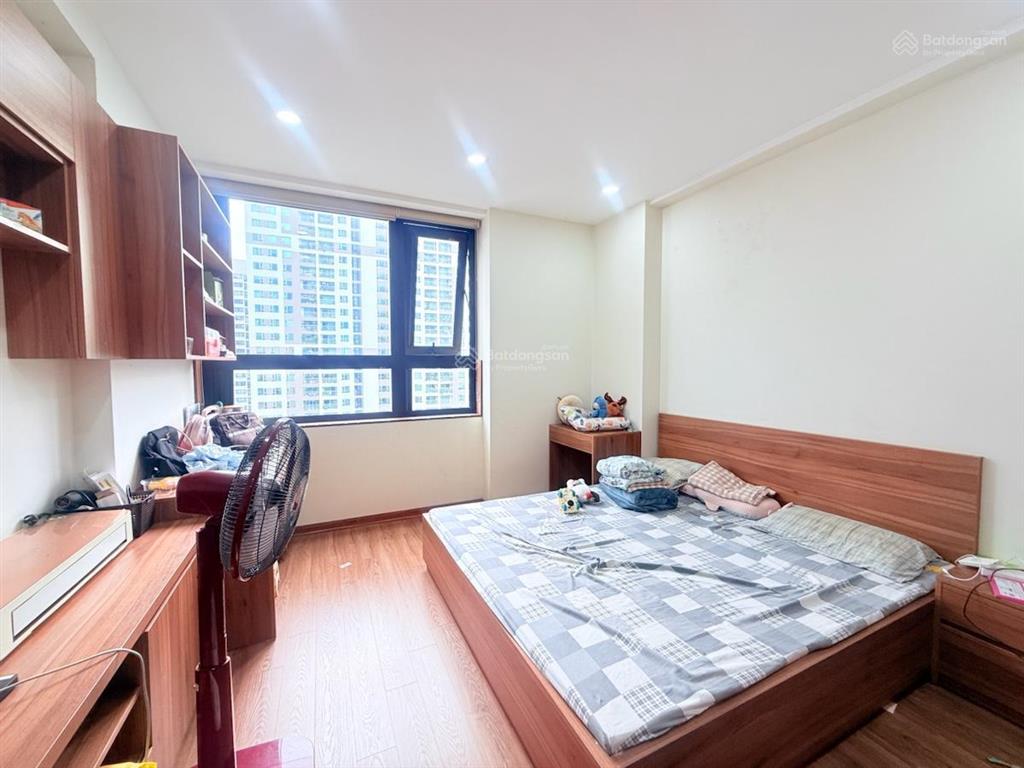 Bán căn hộ cc ngoại giao đoàn 110m 3 ngủ 2 wc. sổ lâu dài. giá tốt  0975 750 ***