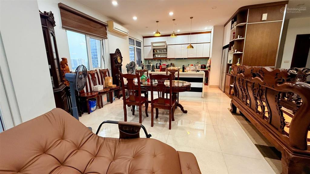 '0975 750 ***' do chuyển về ở cùng bố mẹ. nên gia đình cần bán căn 4 ngủ giá chỉ hơn 16 tỷ cầu giấy