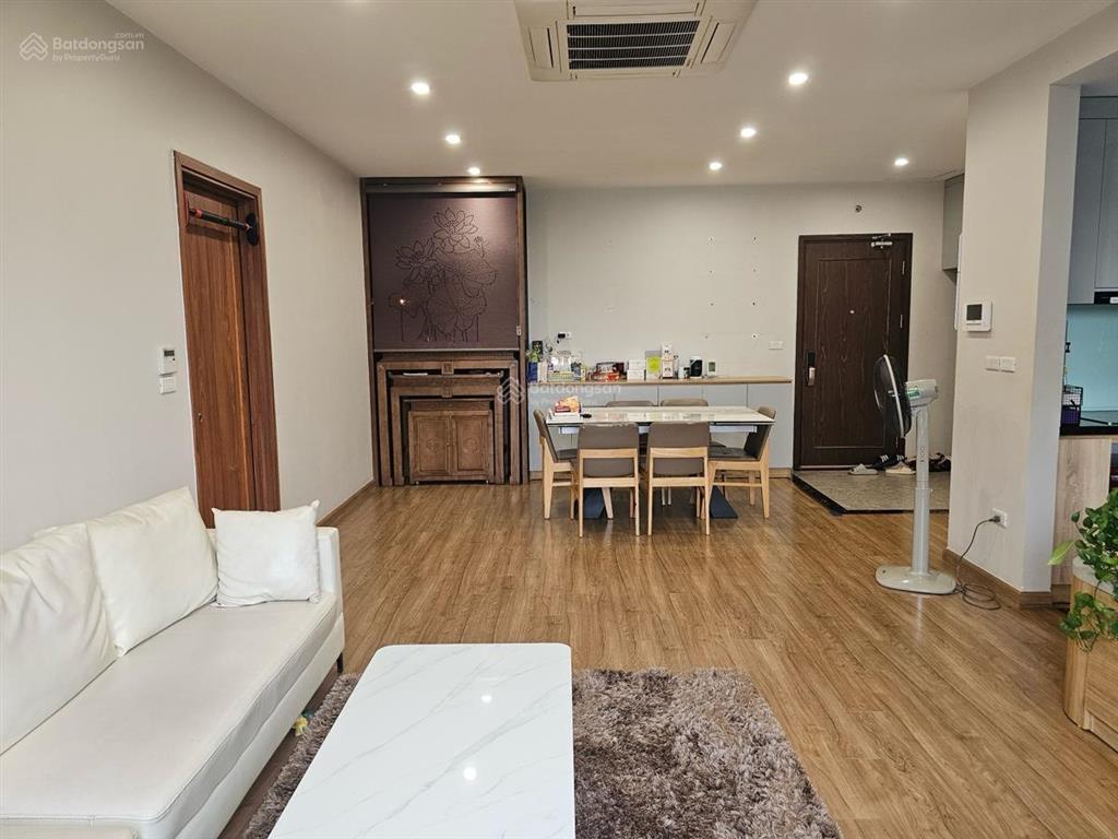 0975 750 ***' chính chủ cần bán gấp căn cc toà ct8 đình thôn. ở hay cho thuê đều tốt. sổ lâu dài