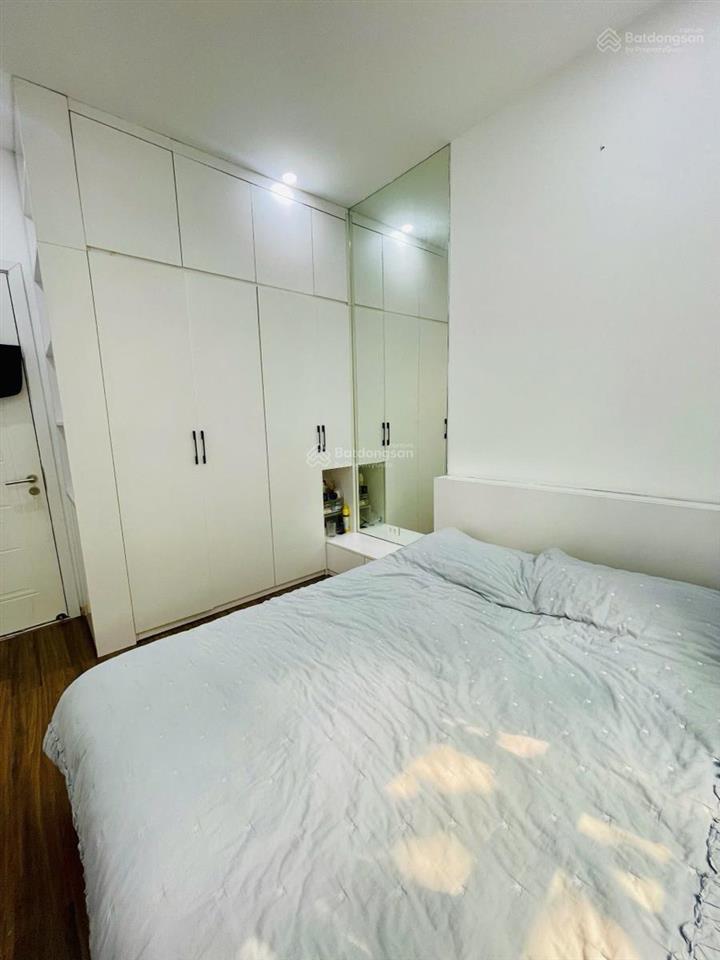 0975 750 ***' chính chủ e cần bán căn nhà đường giang văn minh. dt 38m xây 4 tầng vị trí kinh doanh