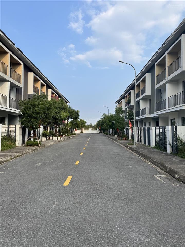 Căn nhà giá tốt beome hiện tại , 75m2 hướng nam giá 3,7 tỷ