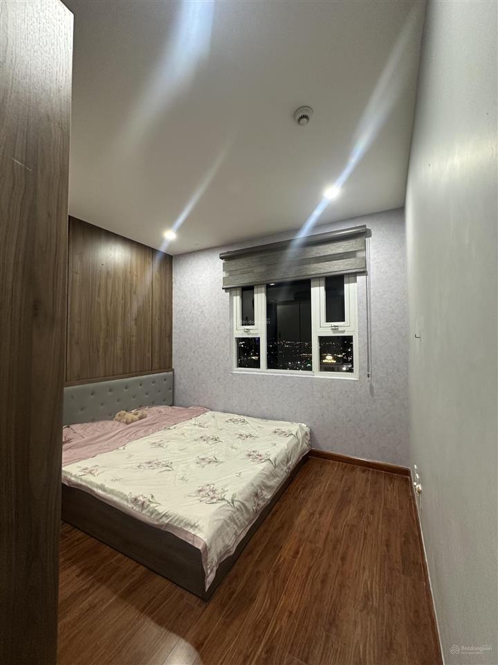 Cần bán căn hộ 2pn 2wc tầng trung view hồ an biên shp plaza 12 lạch tray giá 2.5 tỷ full đồ