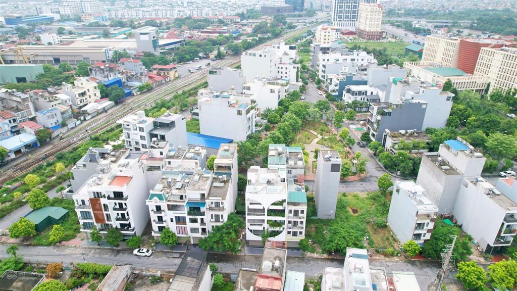 Giá tốt nhất trong 2 năm nay, lô đất 100m2 sau sở tài chính thành phố, vị trí kinh doanh được