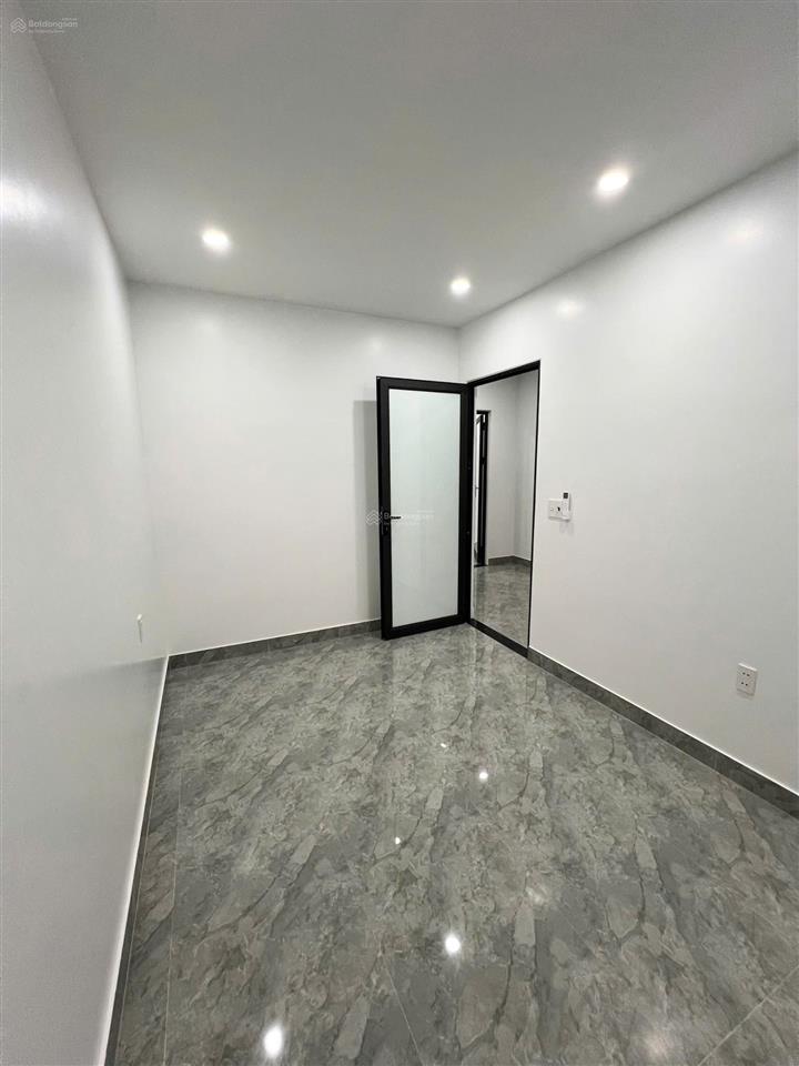 Chỉ 5,7 tỷ sở hữu ngay căn nhà vị trí đẹp đều đặn dòng tiền hàng tháng ngay sở dầu, hồng bàng