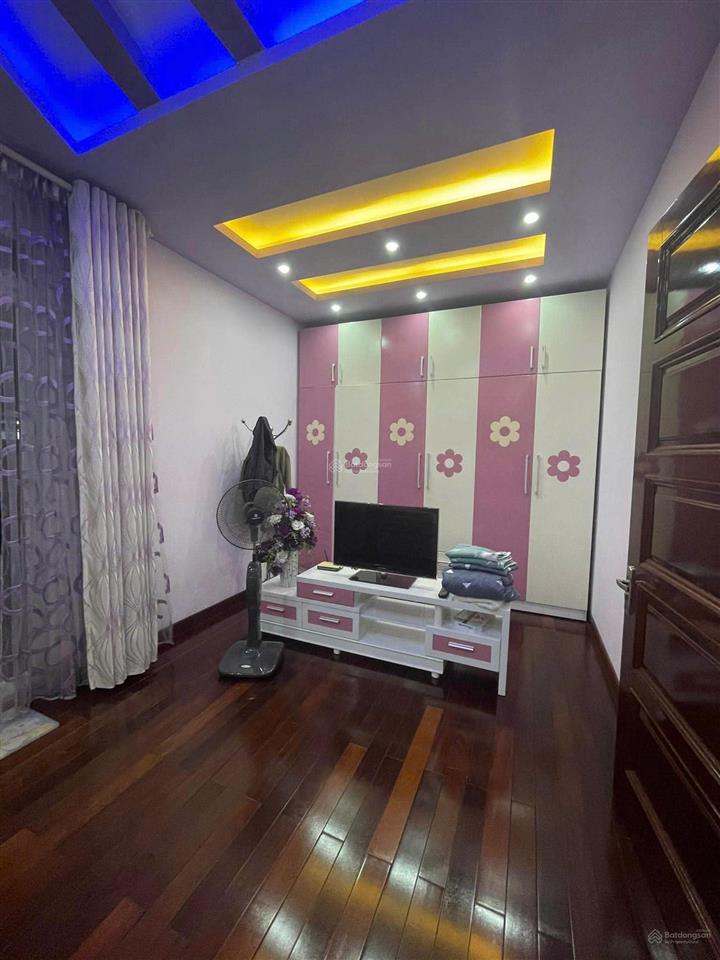 Bán nhà 90m2 tặng nhà 7 tầng đường 7m cách hồ tam bạc 100m mà giá chỉ 11,3 tỷ