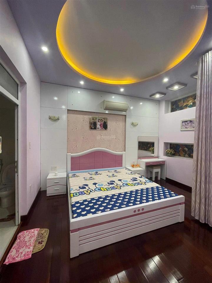 Bán nhà 90m2 tặng nhà 7 tầng đường 7m cách hồ tam bạc 100m mà giá chỉ 11,3 tỷ