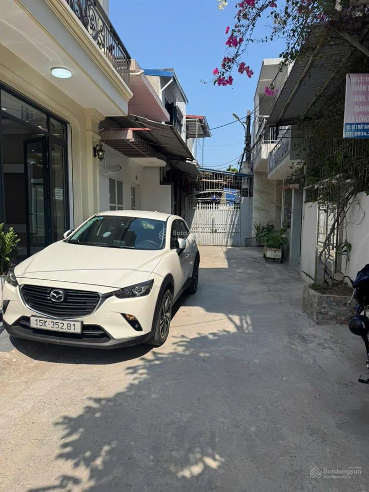 Bán nhà 4 tầng mới tinh, dt 50m2 ngõ rộng gần 5m, ô tô đỗ cửa ngay metro, sở dầu, giá 4.95 tỷ