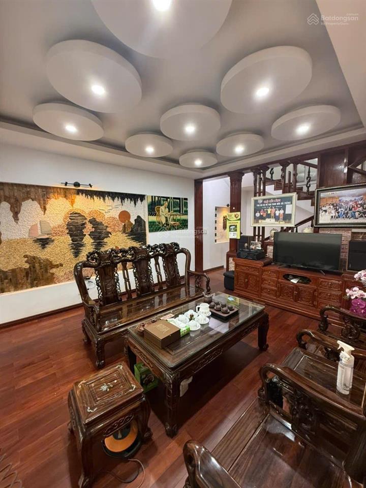 Bán nhà 5t mặt đường trung tâm phố kỳ đồng, hồng bàng đối diện bệnh viện, chính chủ 0983 376 ***