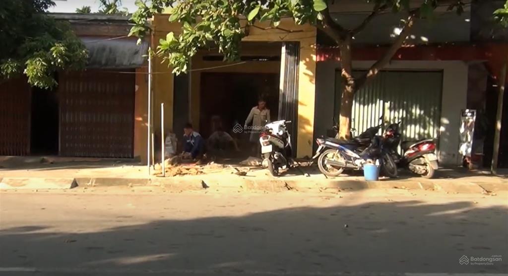 Bán nhà mặt đường số 71 khu phố đông thái, thị trấn vĩnh bảo. 105m2, rộng 4.75m.  chính chủ