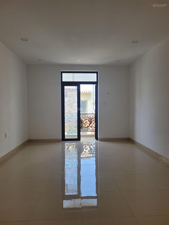 Bán nhà kdc lý chiêu hoàng bình tân, giáp quận 6  4x25m  5 tầng  6pn  giá 10,5 tỷ