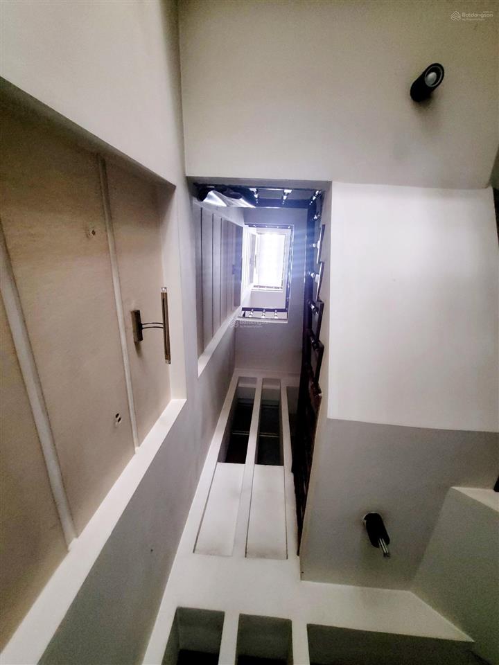 Mặt tiền đường tên lửa, quận bình tân  kinh doanh đỉnh 4x20  4 tầng  giá 13 tỷ tl