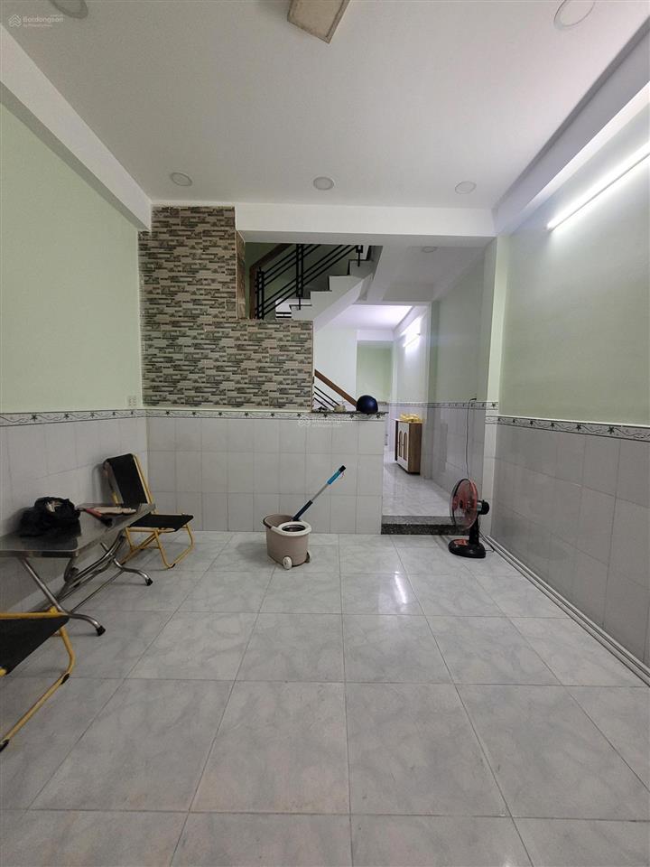 Chỉ 3,4 tỷ có nhà quận 7  ngay cầu him lam  3,5 x 10  trệt lầu  2pn