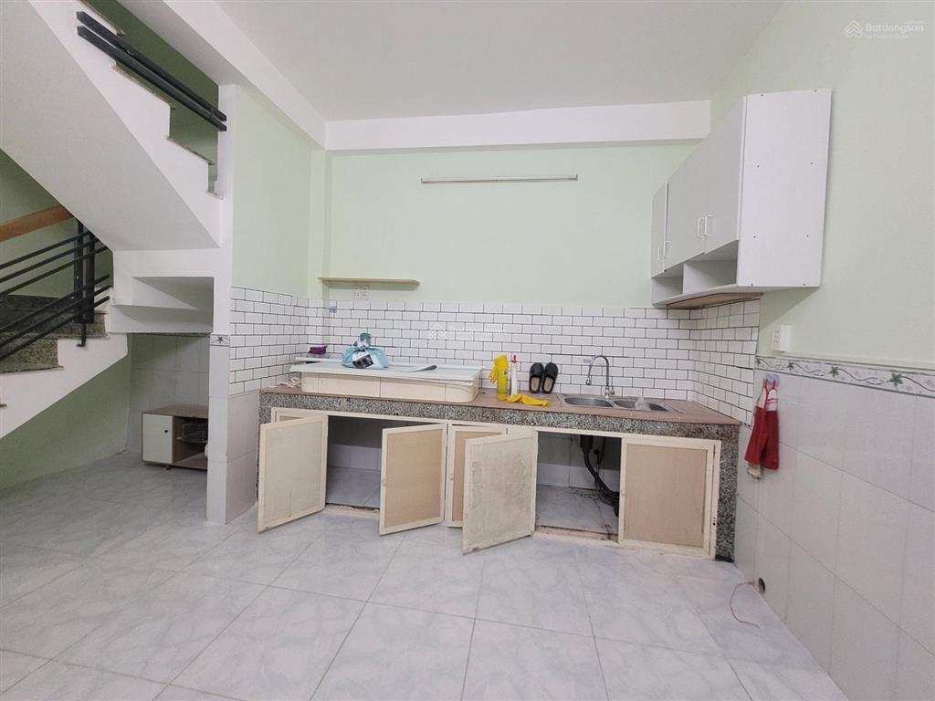 Chỉ 3,4 tỷ có nhà quận 7  ngay cầu him lam  3,5 x 10  trệt lầu  2pn