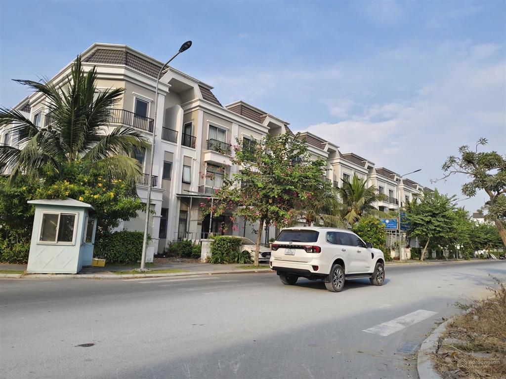 Cho thuê nhà nguyên căn phúc an city  có nội thất
