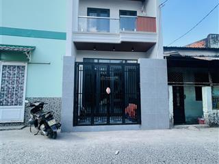Nhà ngộp 1 trệt 1 lầu gần ds 6, bhhb, hẻm 8m 2 xe tải tránh nhau, 40m2 nhà mới có nội thất