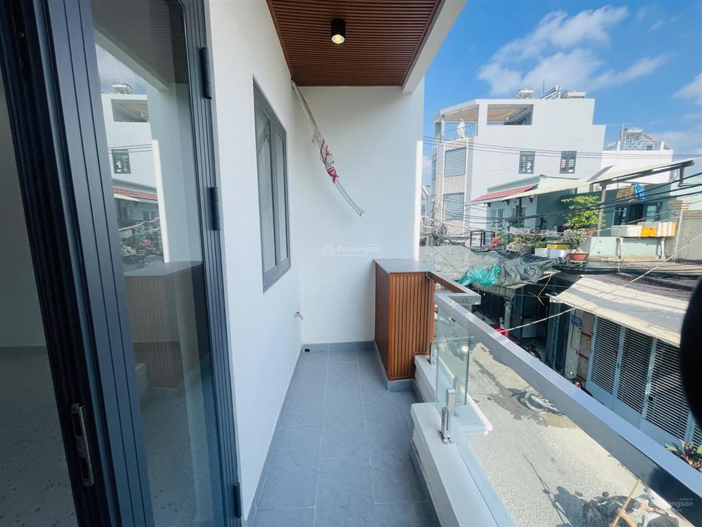 Nhà ngộp 1 trệt 1 lầu gần ds 6, bhhb, hẻm 8m 2 xe tải tránh nhau, 40m2 nhà mới có nội thất