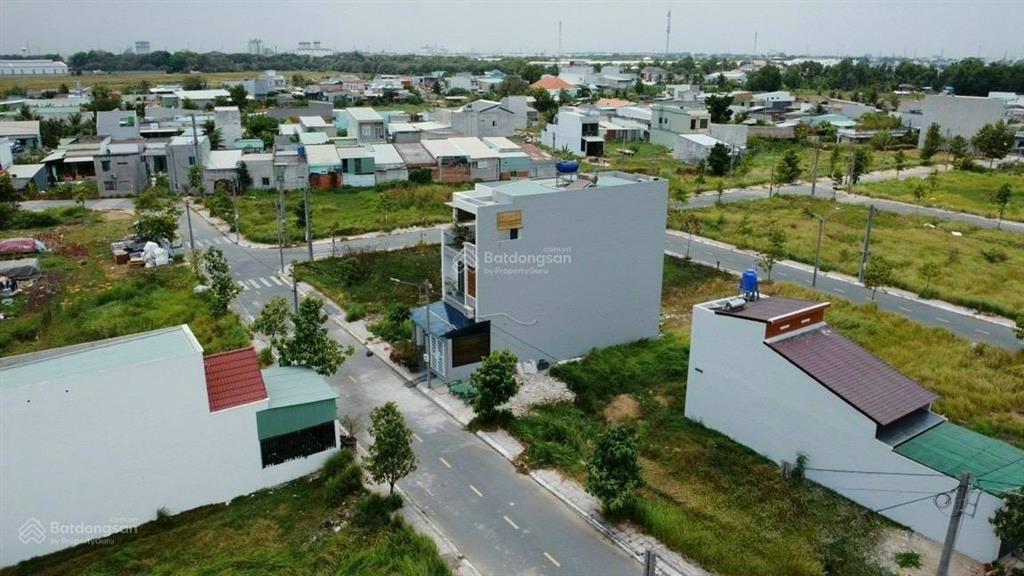 Đất đường nhựa đường đoàn nguyễn tuấn sau lưng chợ hưng long khu dân cư đồng bộ toàn nhà cao tầng