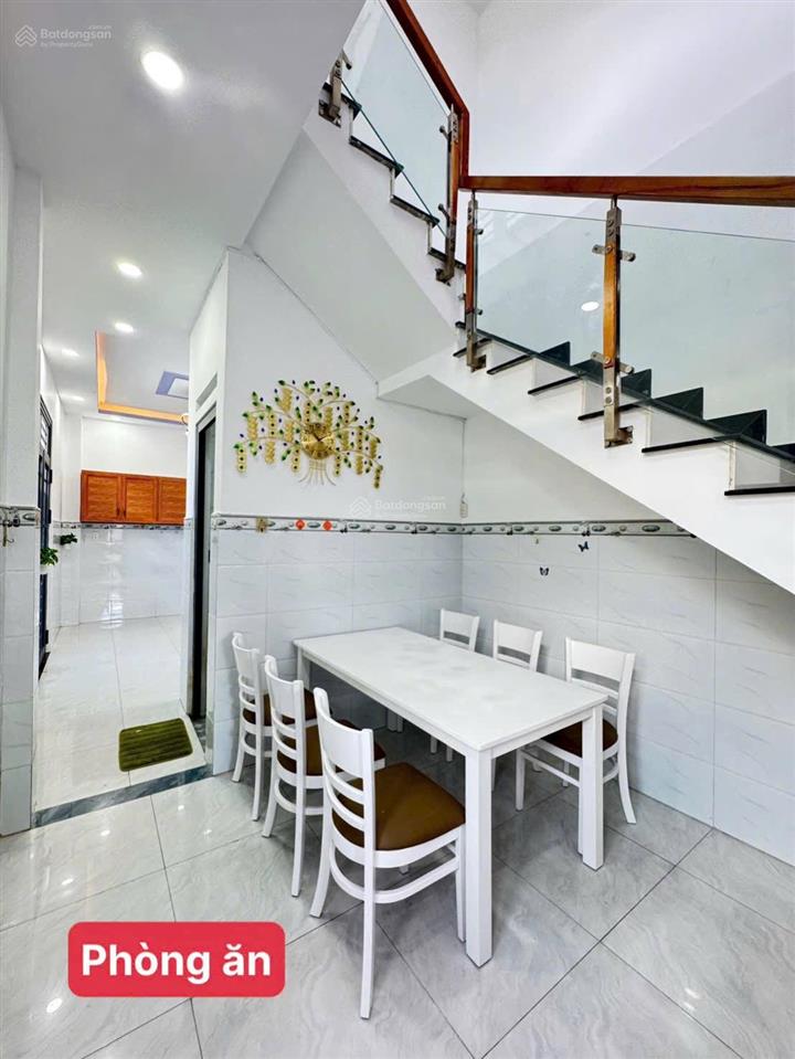 Giảm 300tr chốt nhanh căn nhà 81m2 góc 2 mặt tiền đường 8m, đã trang bị nội thất giá mới 6,2 tỷ
