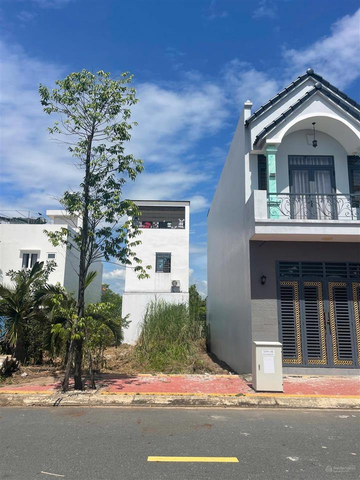 Chính chủ bán gấp lô đất mặt tiền đường số 4 nối kcn và trung tâm hành chính thủ thừa giá thanh lý