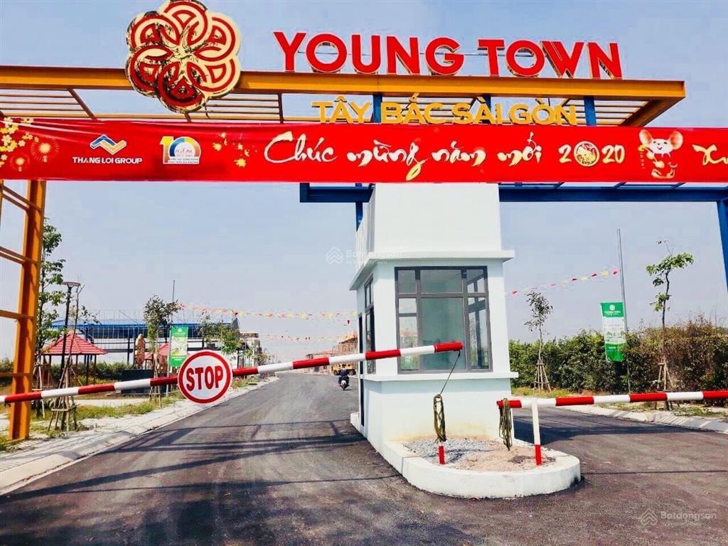 Chính chủ bán nhanh lô đất 80m2 đường nhựa đối diện kcn đức hoà 3 ngay gần khu vin tân mỹ chỉ 820tr