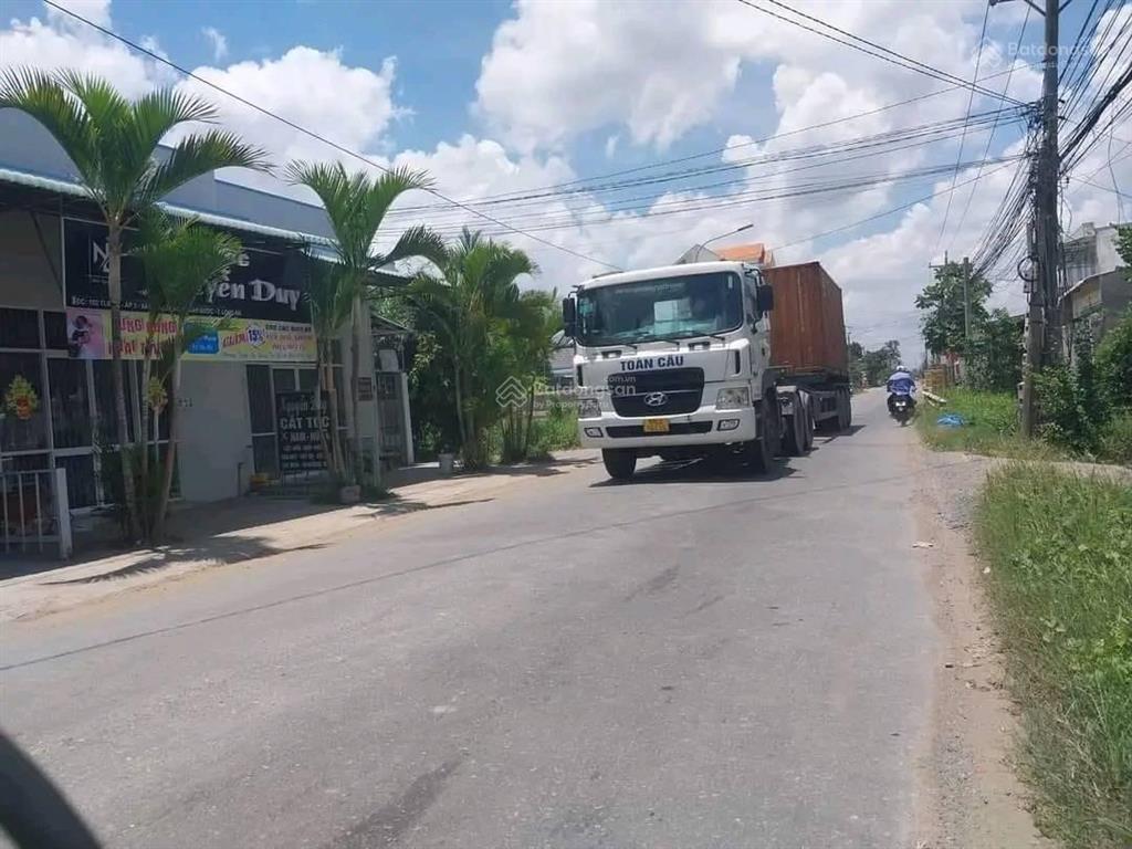 Bán đất tại đường 833b, 1.6 tỷ, 110m2 giá siêu hời hàng hiếm. ngay chợ long cang, cách chợ chỉ 50m