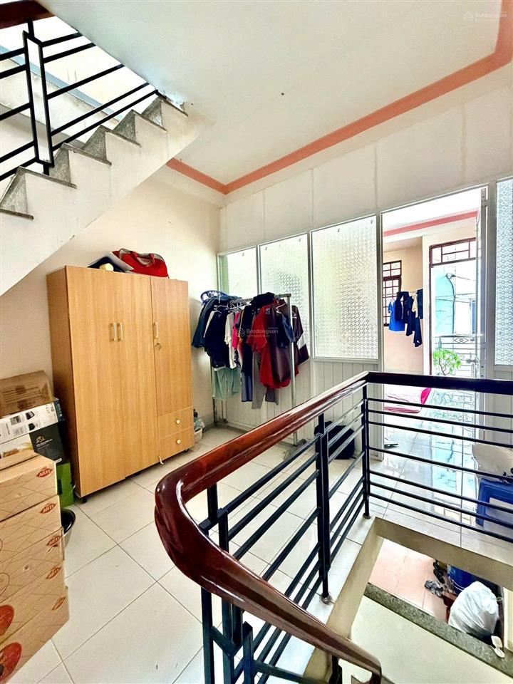 Nhà 3 tầng tân phú chỉ 3,75 tỷ, hẻm hoà bình gần ngã tư kênh tân hoá hoà bình, cách đầm sen 200m