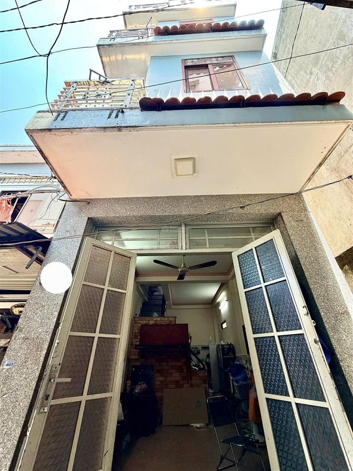 Nhà 3 tầng tân phú chỉ 3,75 tỷ, hẻm hoà bình gần ngã tư kênh tân hoá hoà bình, cách đầm sen 200m