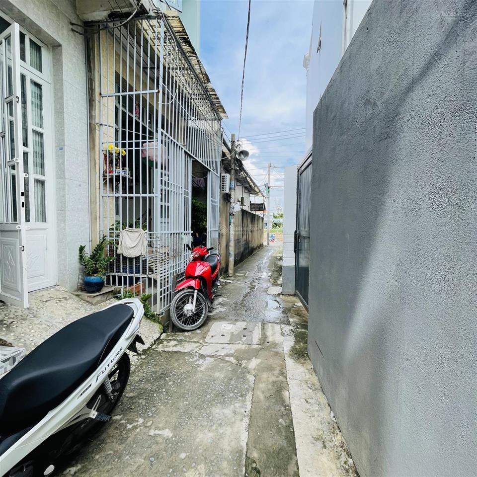 Nhà tân tạo a sát đường bờ sông, view thông thoáng cực đẹp  2 tầng 34m2  giá 2 tỷ 350