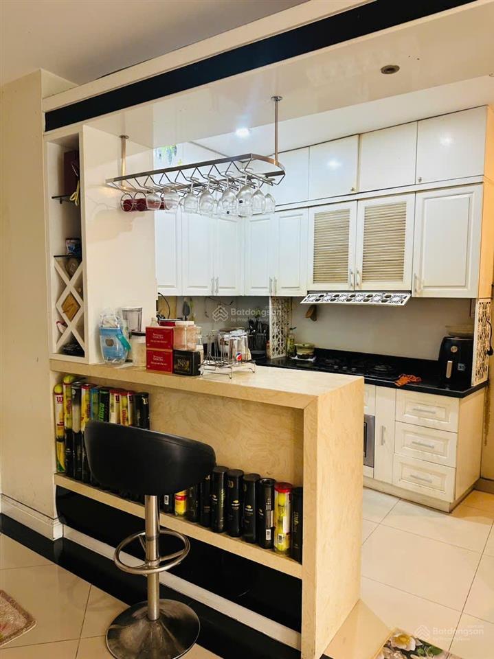 Bán căn hộ him lam riverside 2pn/95 m2 có ba con phòng khách