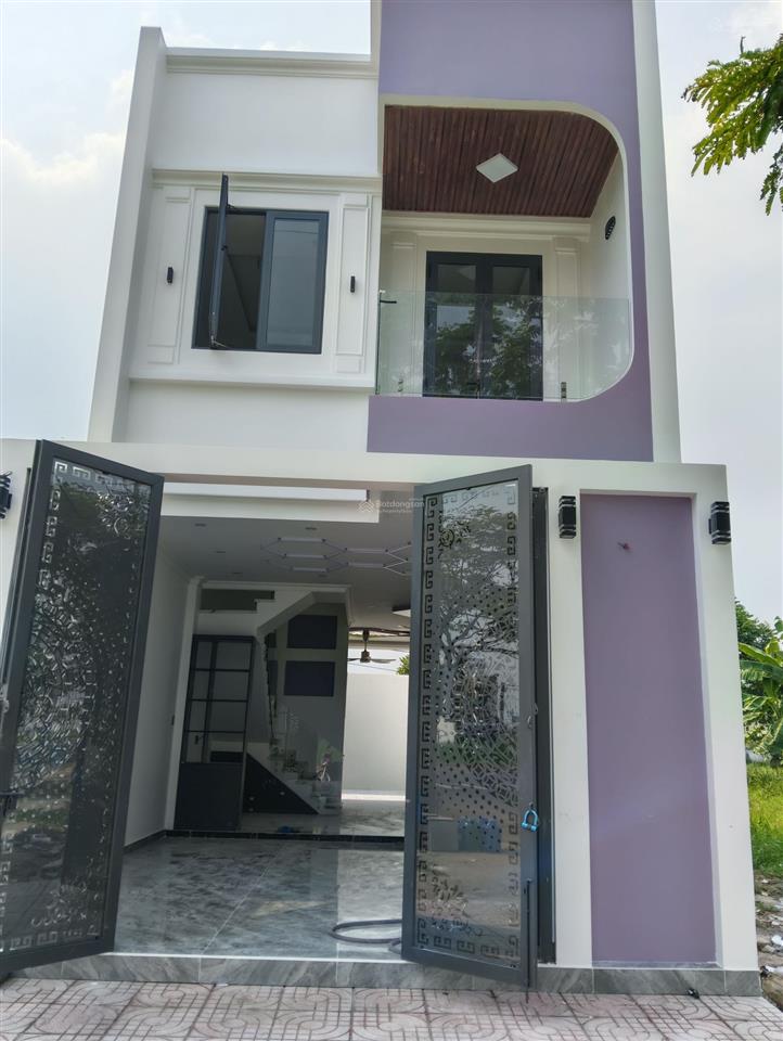 Bán nhà mới sg village long hậu 2 tầng 5*16m, giá 4,5 tỷ, đường 17m, shr, kế t&t millenia, kcn 