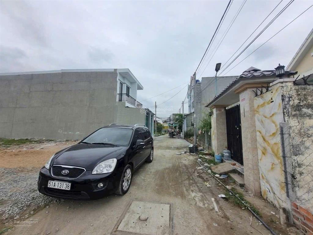 Bán đất long hậu 4,8*21m, giá 1,65 tỷ, hẻm xe hơi, shr, gần kcn long hậu, t&t millennia, sg village