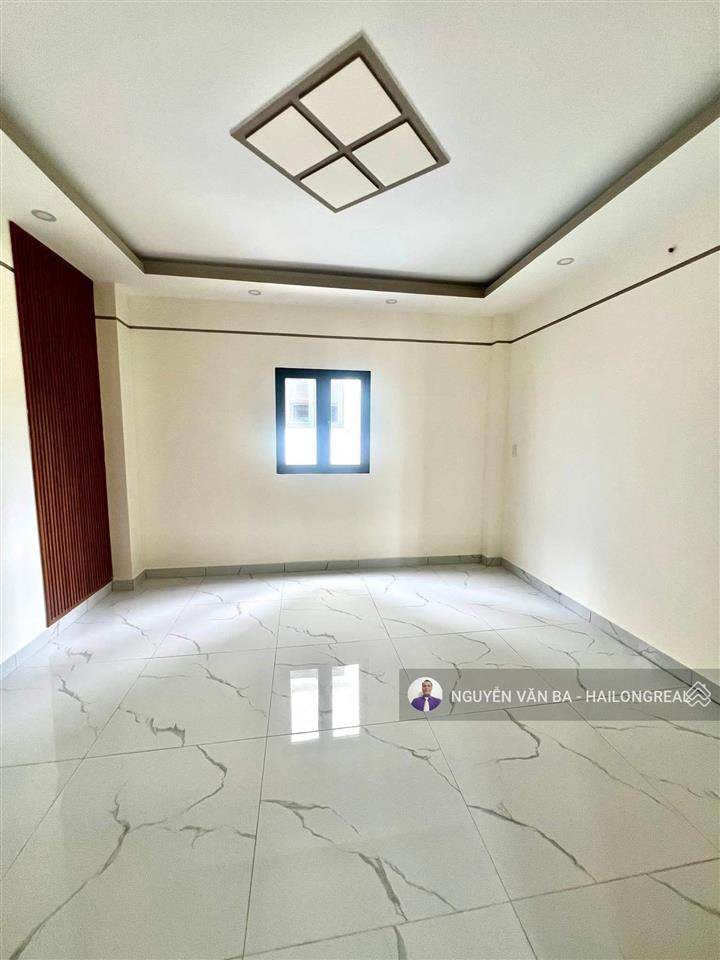Bán nhà kdc hoàng hoa long hậu 4tầng 4,3*14m, giá 4,15tỷ, đường 10m, kế sg village