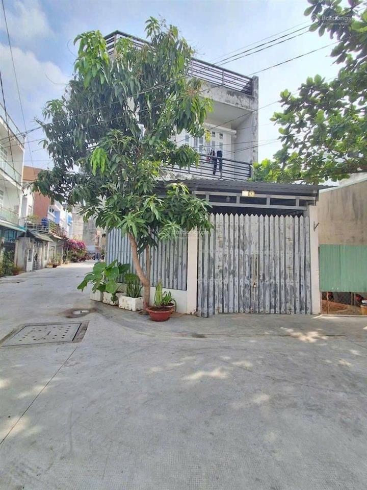 Bán nhà góc 5*16,5m, trệt lầu, st, chỉ 5,25 tỷ, hẻm xe hơi 6m lê văn lương, shr, gần làng đại học