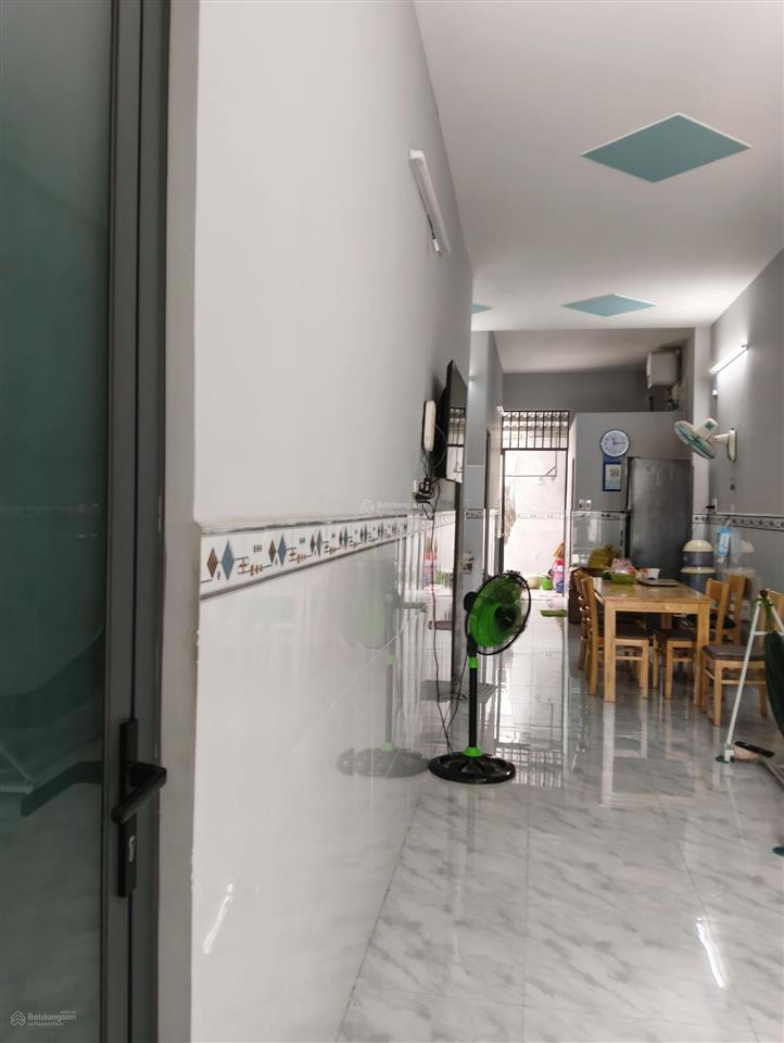 Bán nhà đẹp lê văn lương phước kiển 5*20m, giá 4 tỷ, shr, kế bv nhà bè, gần làng đại học, gần pmh