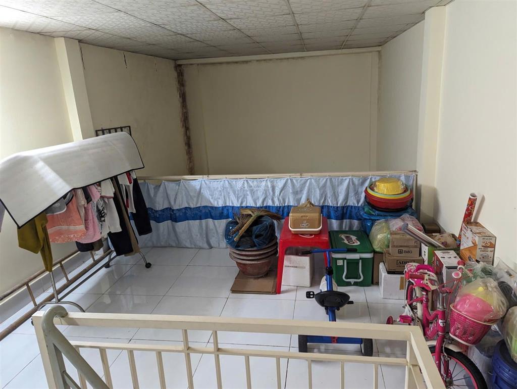 Nhà nguyễn văn tạo 4*15m, giá 2,6 tỷ,hẻm xe hơi, gần kcn hiệp phước, shr, sang tên nhanh