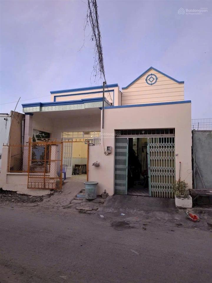 Bán nhà rộng 7,7*13m, giá 3,1 tỷ nguyễn văn tạo, đường xe tải 7m, shr,gần kcn hiệp phước, hoàn công