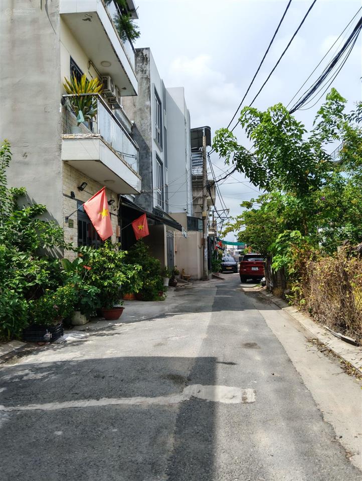 Bán nhà đẹp 2 tầng 5*8m, giá 1,8 tỷ hẻm 6m, số 274 nguyễn văn tạo, gần kcn hiệp phước, công c liền