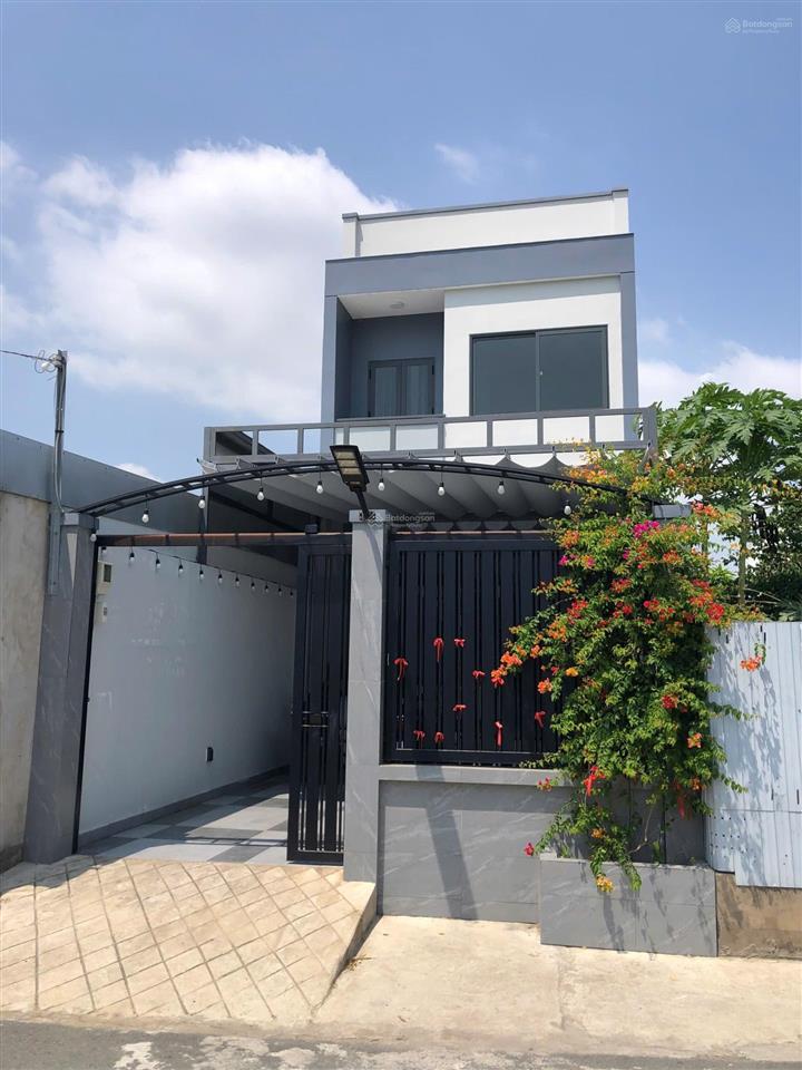 Bán nhà đẹp, rẻ 2 tầng 5*27m, chỉ 6,2 tỷ, đường 12m, lê văn lương, shr, hoàn công, kế làng đại học