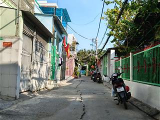 Bán nhà 2 tầng giá tốt 81m2(5,5*15m), giá 3,7 tỷ, hẻm xe hơi lê văn lương, shr, gần trường học