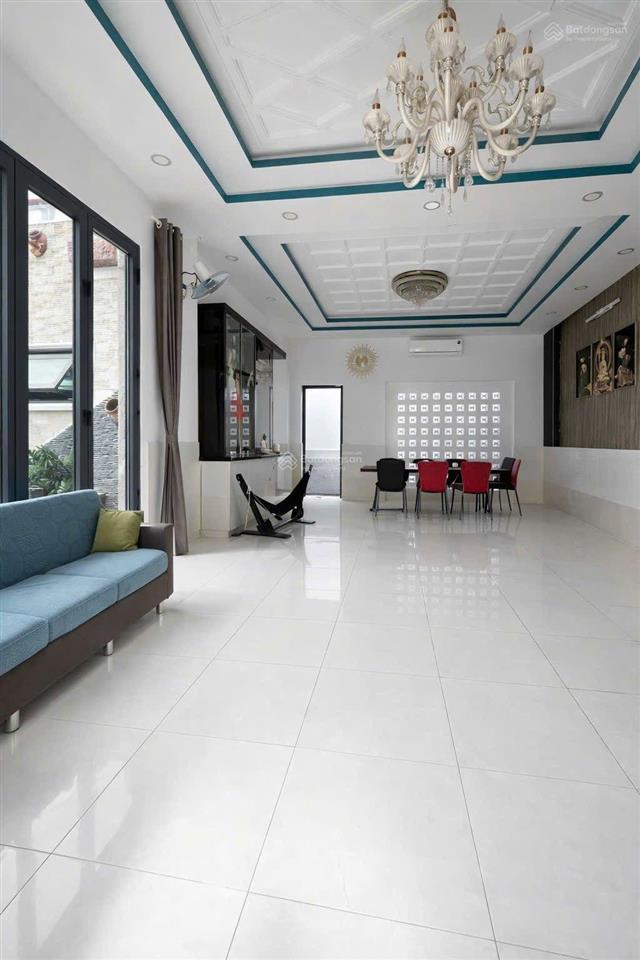 Nhà siêu đẹp 3 tầng 8,1*11,4m, chỉ 5,8 tỷ, đường xe tải 7m, nguyễn bình nhà bè, gần làng đại học