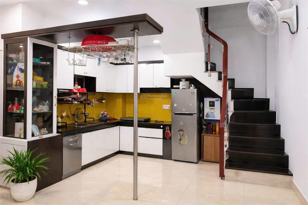 Nhà siêu đẹp 3 tầng 8,1*11,4m, chỉ 5,8 tỷ, đường xe tải 7m, nguyễn bình nhà bè, gần làng đại học