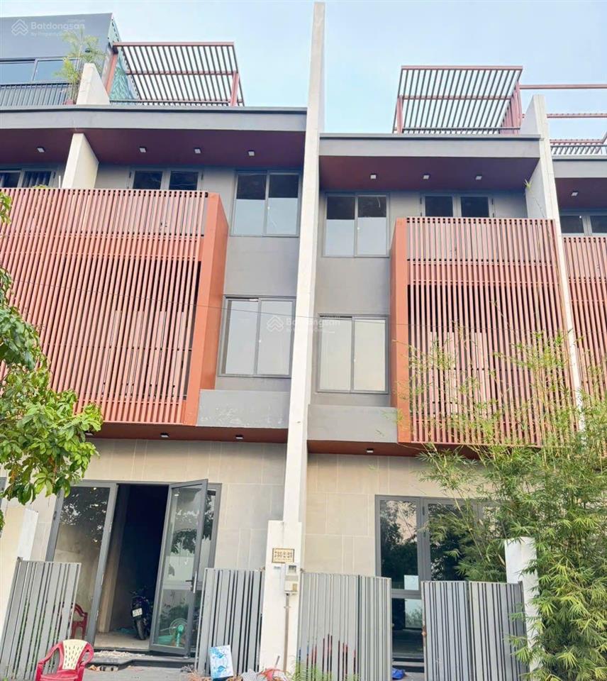 Bán nhà nguyễn bình đẹp 4 tầng 5*17,5m, giá 6,3 tỷ, đường xe tải 10m, shr, kế làng đại học nhơn đức