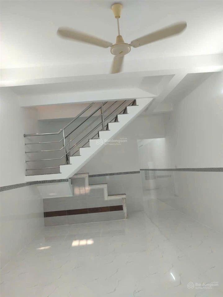Bán nhà đẹp 2 tầng 4,5*15m, hẻm xe hơi, 5,45 tỷ, cạnh kdc lập phúc, lê văn lương, kế bv nhà bè