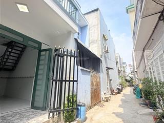 Chính chủ gửi bán nhà nở hậu 1 sẹc đường 824 cách kdc xuyên á 1km,xã mỹ hạnh 48m2 sổ sẵn giá 645tr