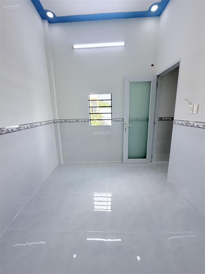 Cần bán gấp nhà chính chủ ngang 4 dài 11 khu dương công khi gần cầu lớn giá 650tr sổ riêng